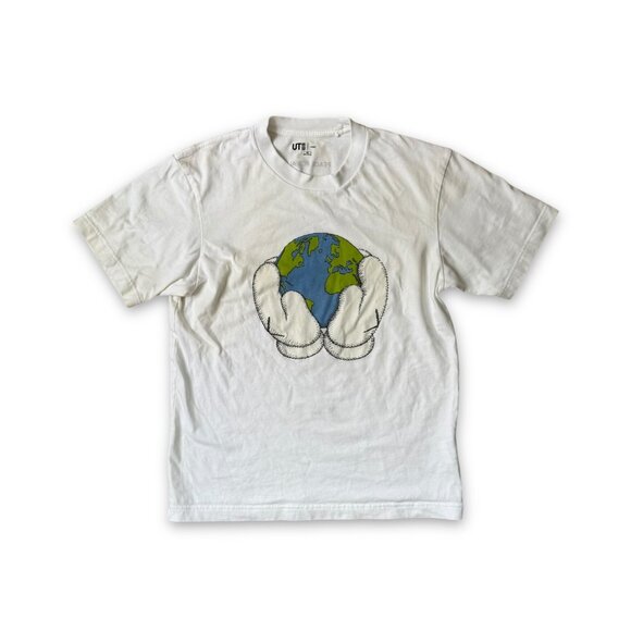 KAWS x Uniqlo UT “Peace For All” Graphic Tee White Size XS - Picture 1 of 6